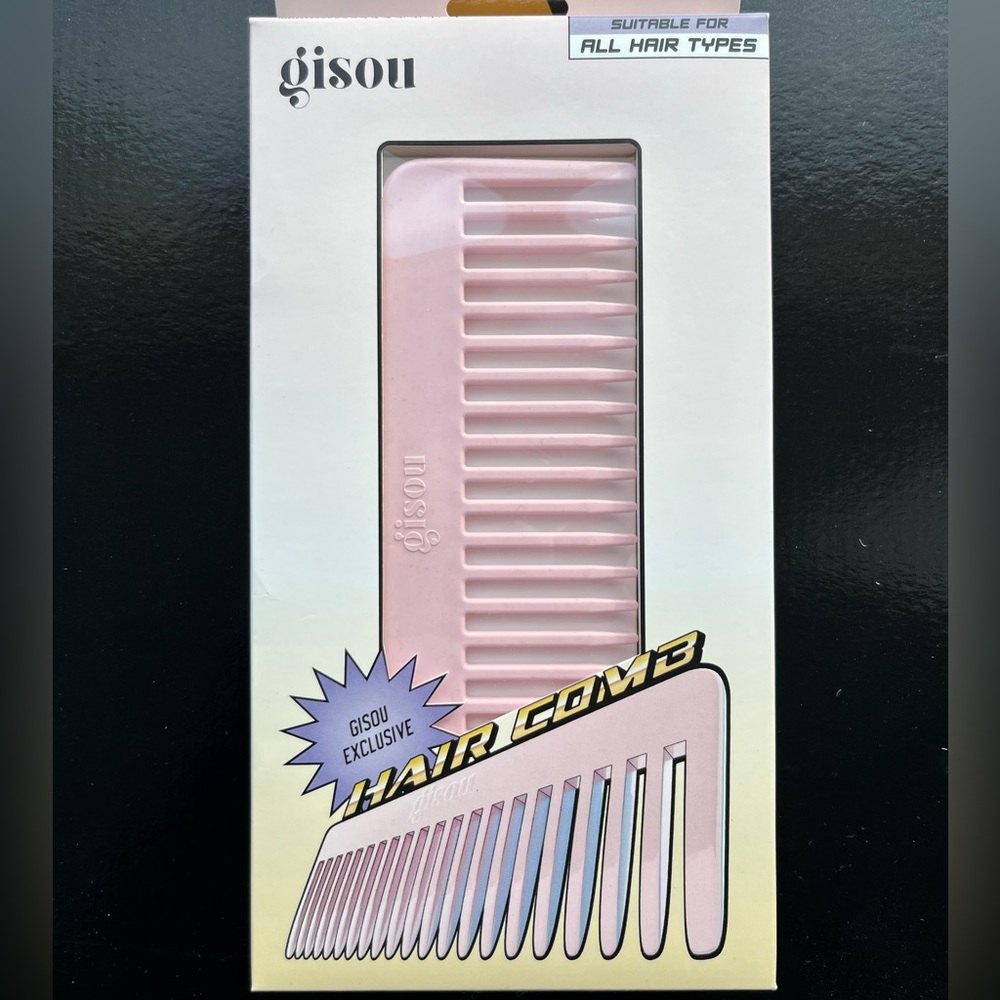 New in box- limited edition gisou pink comb